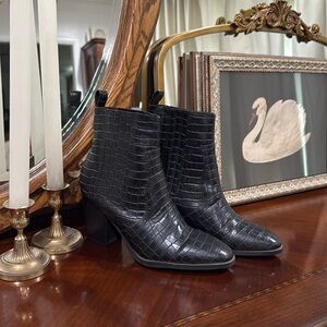 NWOT Black Croc Embossed Booties 7.5
